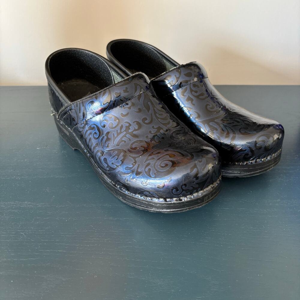 Dansko Navy Paisley Swirl Leather Comfort Clogs Size 38